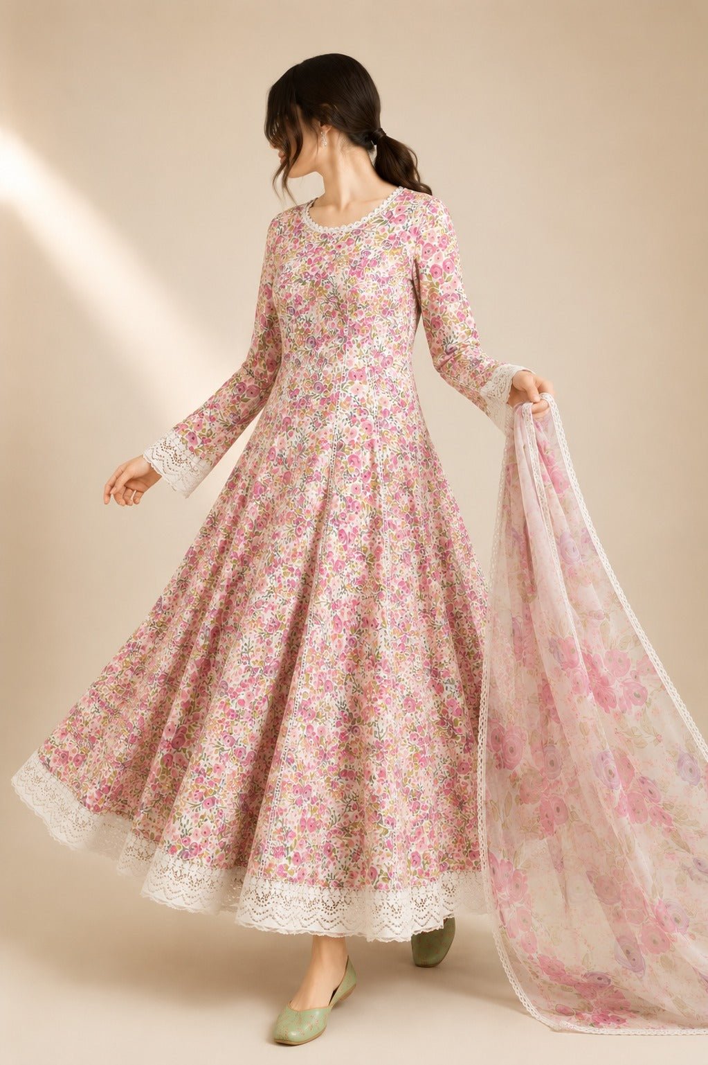 FLORAL GARDEN - Fabric Tales
